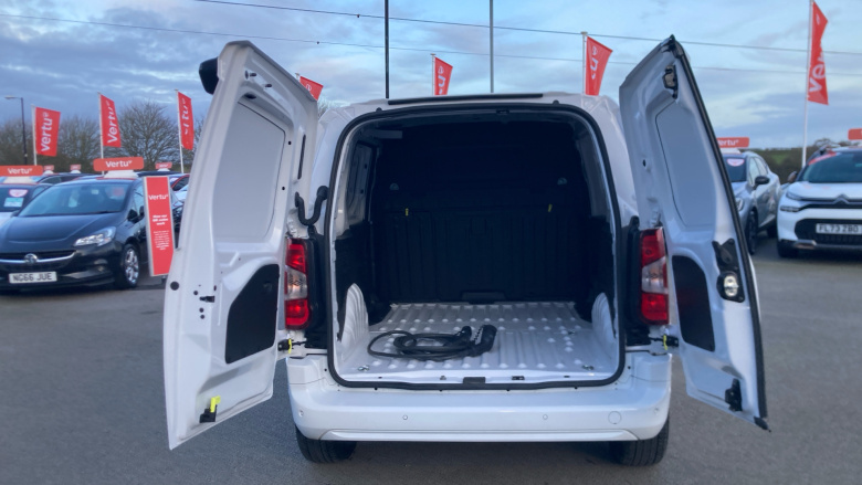 Vauxhall Combo Cargo Combo Electric 100kW Pro 52kWh H1 Van Auto